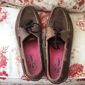 Sperry brown and pink topsiders